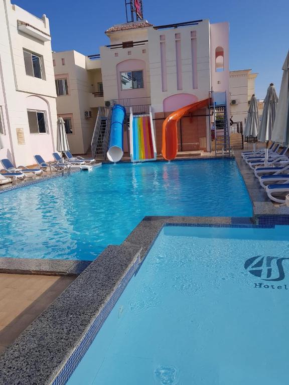 4 HOTEL DAHAB